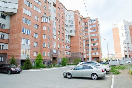 Rent-?????? Apartment On 25 Let Oktyabrya 11