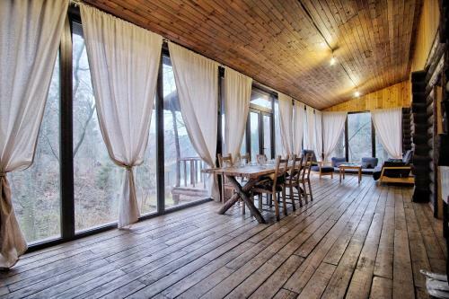 Hotel Ethno-park Usadba Rybatskoye