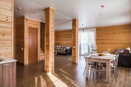 Hotel Baza Otdykha Lesnaya Polyana