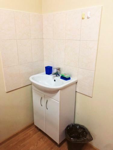 Lechebno-ozdorovitielnyi Centr "adonis"