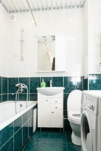 Apartamento April On Kommunisticheskaya 77/2