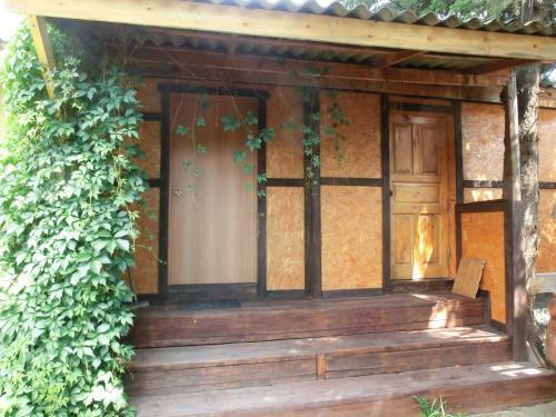 Hostal Usadba Tri Yeli