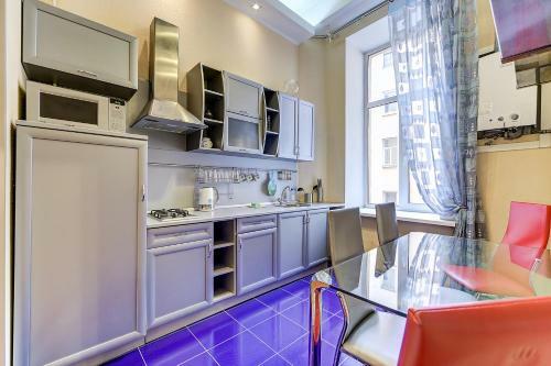 Apartamento Sutkipeterburg Nevsky Prospekt 65