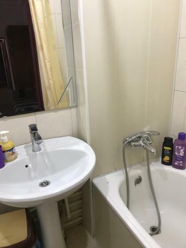 Hostal Legenda Guest House