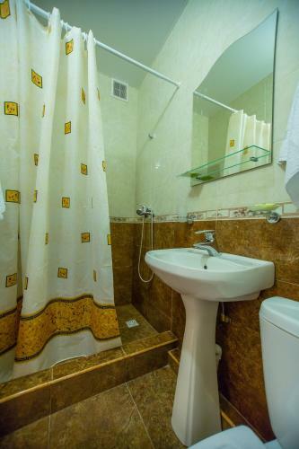 Hotel Noy