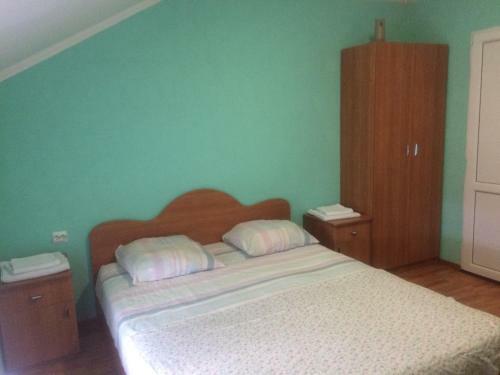 Hotel Na Nezhdanovoy 13