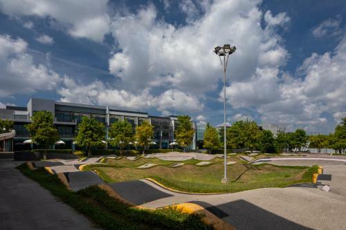 The Velo's Hotel And Pumptrack