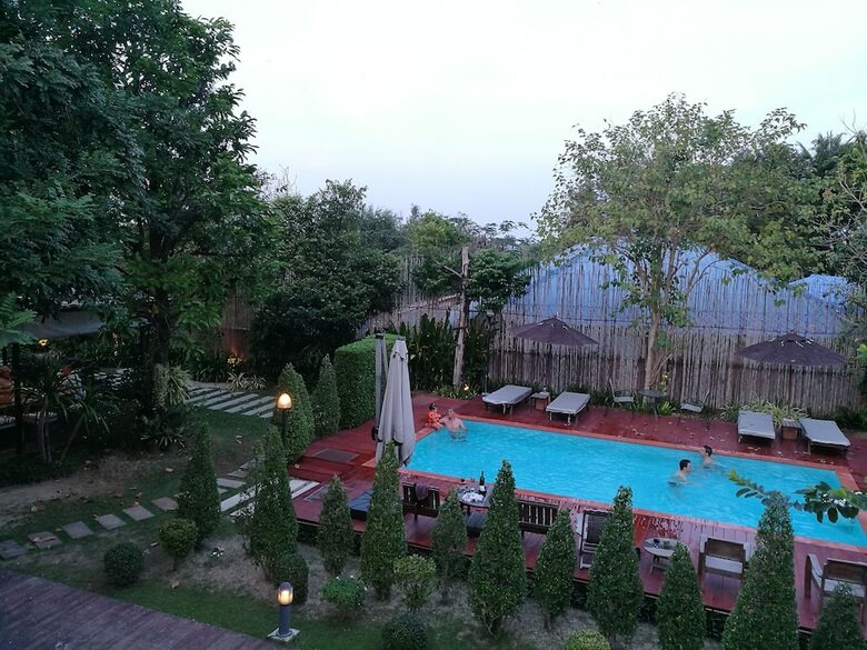 Hotel Oasis91 Resort & Restaurant