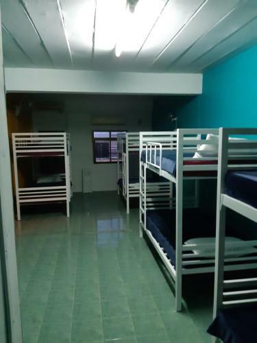 Albergue Tiki Tiki Commonwealth Haad Rin