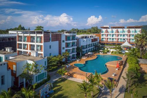 Saint Tropez Beach Resort Hotel