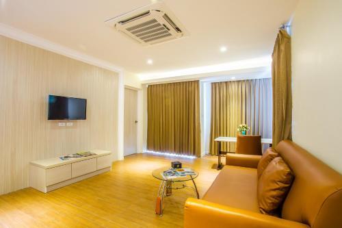 Saint Tropez Beach Resort Hotel