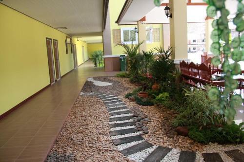 Hotel The Muk Lagoon