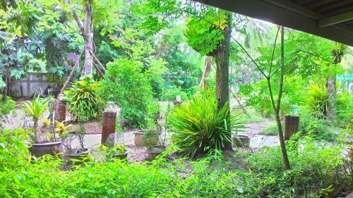 Hostal Baan Kitsada
