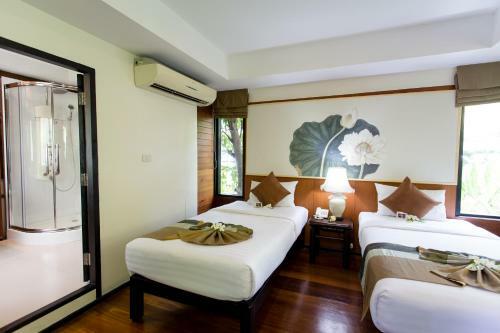 Hotel Baan Amphawa Resort & Spa