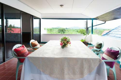 Hotel Nangpaya Hill Resort