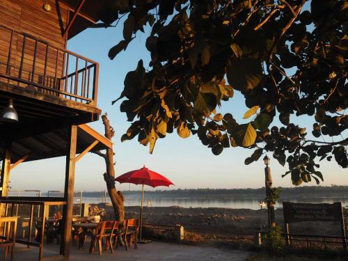 Hotel Nawiengkaeriverview Resort