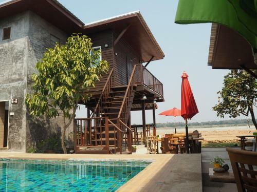 Hotel Nawiengkaeriverview Resort
