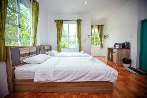 Hotel Hip Home At Hod