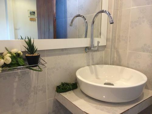 Hotel Norn Nab Dao Rimphu Resort