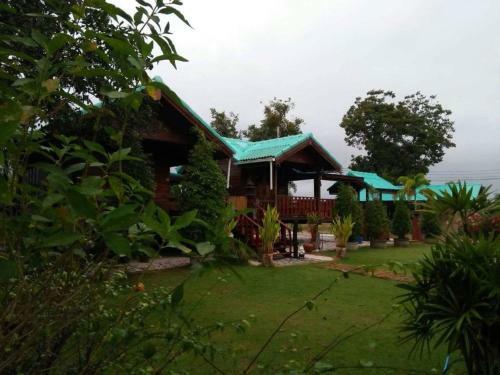 Hotel Ruenkhawhom Residence