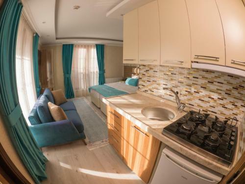 Elif Inan Hotel