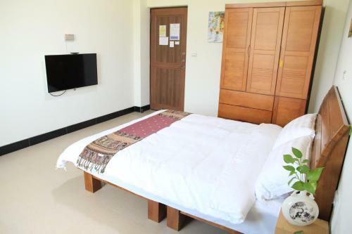 Ancient Official Road Homestay