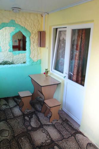 Hostal Arbuz Guest House