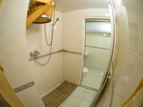 Hostal Arbuz Guest House