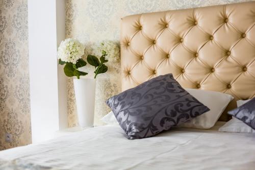 Apartment On Havryshkevycha 7