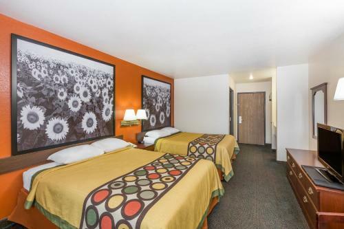 Motel Super 8 By Wyndham Holton