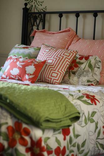 Posada Edgewater Inn & Riverside Grill