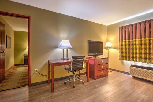 Hotel Super 8 By Wyndham Waterloo