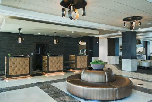 Hotel Oxford Suites Sonoma - Rohnert Park
