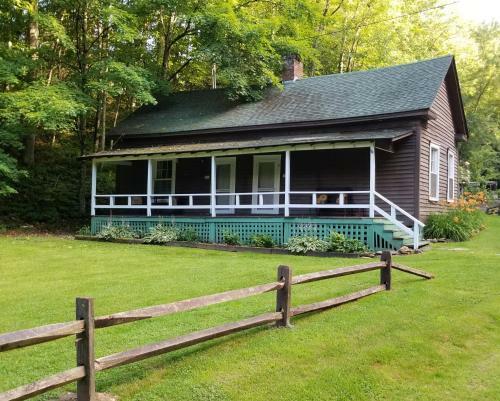 The Cabins At Healing Springs