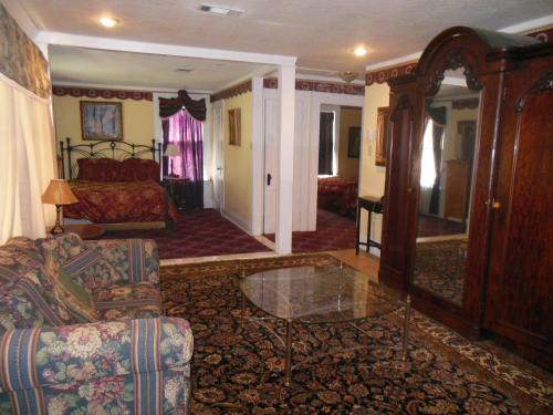 Bed & Breakfast Cedar Grove Mansion Inn & Restaurant