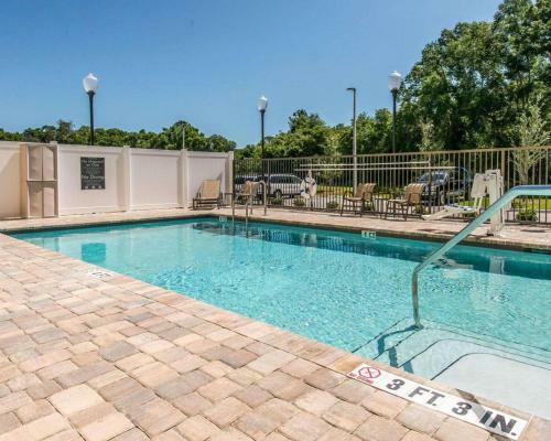 Hotel Comfort Suites Near Rainbow Springs Dunnellon
