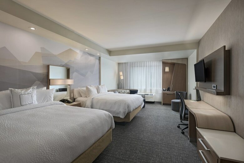 Hotel Courtyard By Marriott Houston Sugar Land/lake Pointe