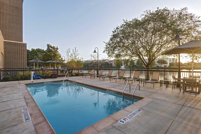 Hotel Courtyard By Marriott Houston Sugar Land/lake Pointe