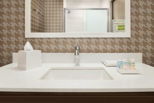 Hotel Home2 Suites By Hilton Bismarck