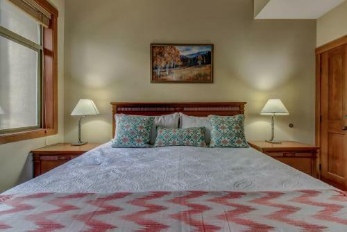 Powderhorn Lodge 102: Sego Lily Suite