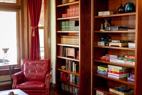 Hart House Bed & Breakfast