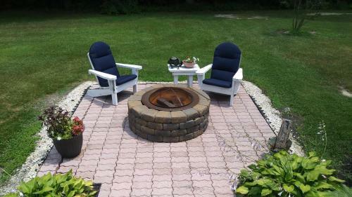 Bed & Breakfast Marvels On The Creek