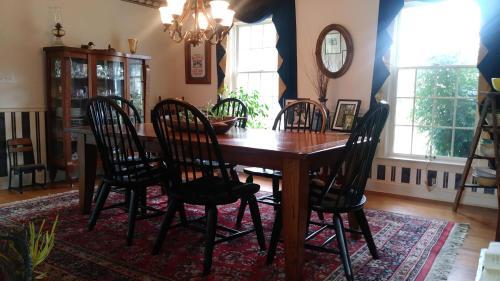 Bed & Breakfast Marvels On The Creek