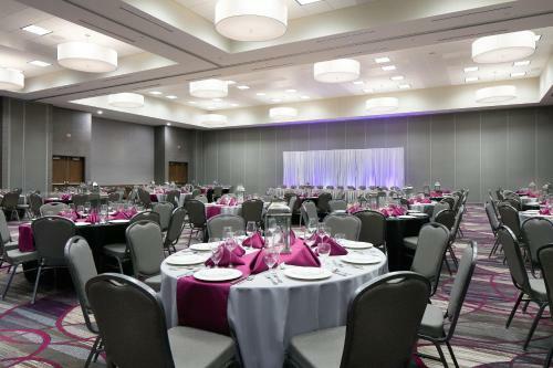 Hotel Courtyard By Marriott Omaha Bellevue At Beardmore Event Center
