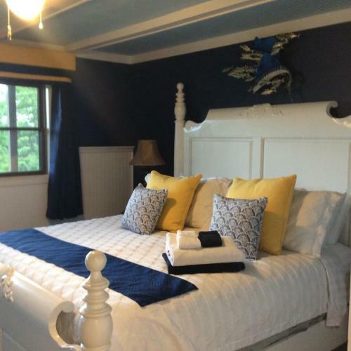 The Lodge At Beaver Lake Bed And Breakfast