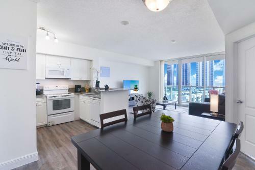 Aparthotel Yacht Club Modern Luxury Apartments