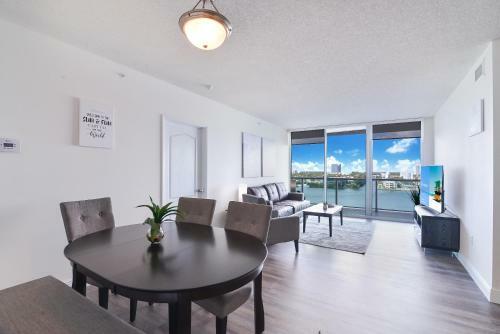 Aparthotel Yacht Club Modern Luxury Apartments