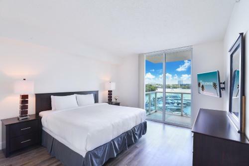 Aparthotel Yacht Club Modern Luxury Apartments