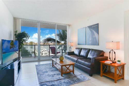 Aparthotel Yacht Club Modern Luxury Apartments