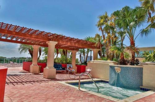 Aparthotel Yacht Club Modern Luxury Apartments